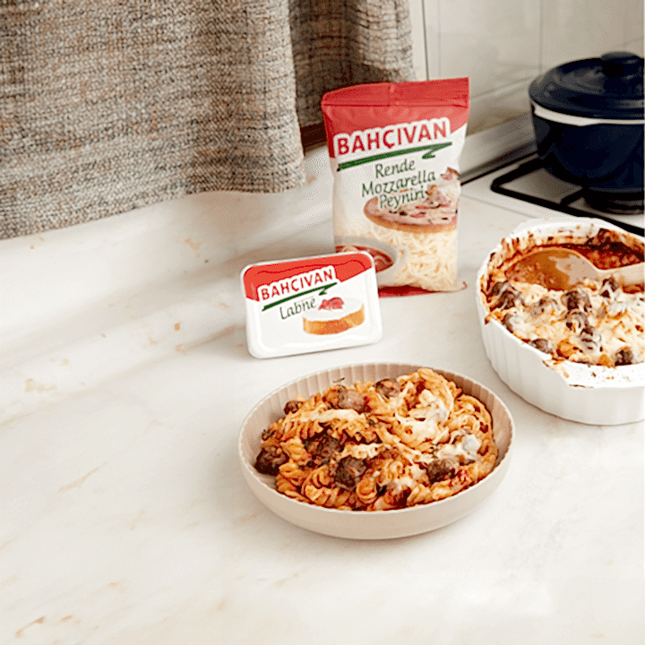 Köfteli Fırında Makarna Tarifi